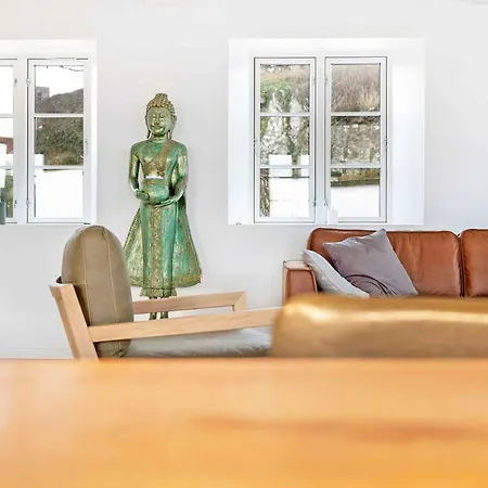 Townhouse In With Sustainability At Heart Villa *