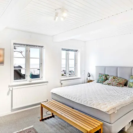 Vila Townhouse In With Sustainability At Heart Allinge-Sandvig
